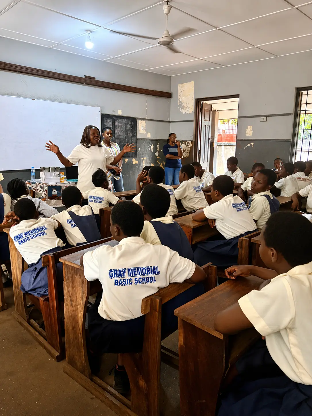 Kelsies Foundation team leading a session at Gray Memorial Basic School